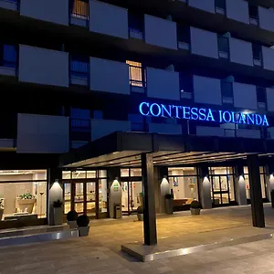 Una & Contessa Jolanda Apartmanhotel