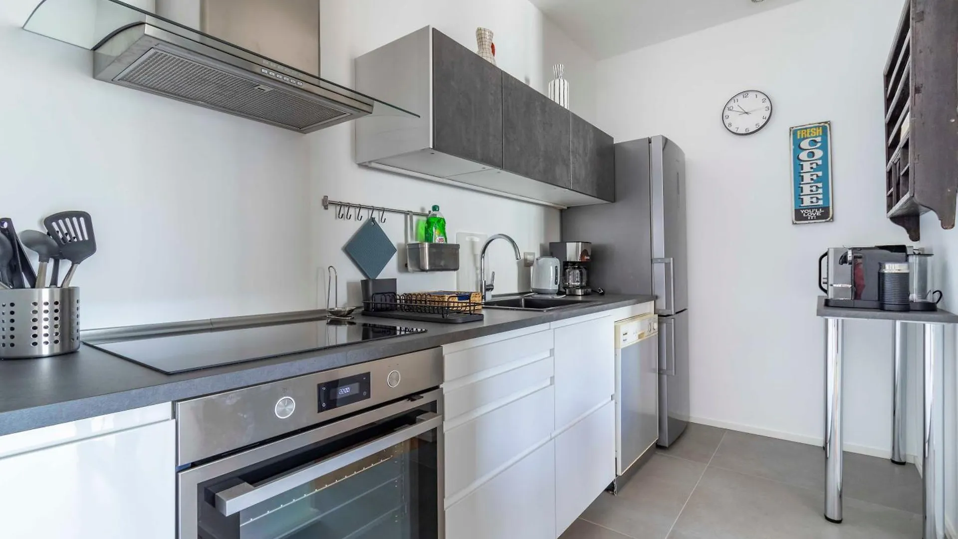 Bright House - Carozzi Apartments Milan Italy